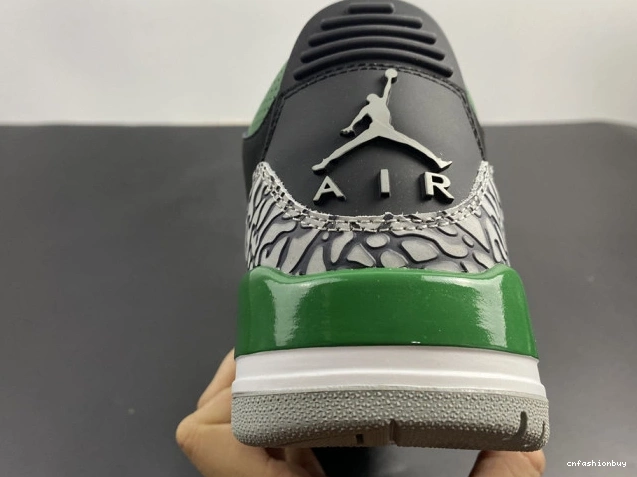 CT8532-030 Pine 3 Green Jordan Air 0819